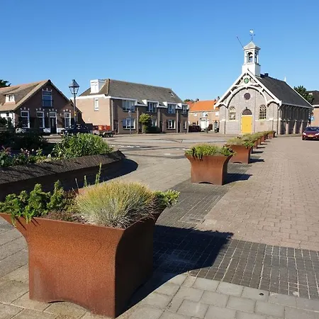 1 With Wonderful View Apartment